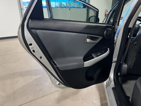 Used 2012 Toyota Prius Four image 29