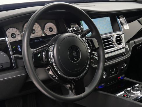 Used 2013 Rolls-Royce Ghost RWD image 24