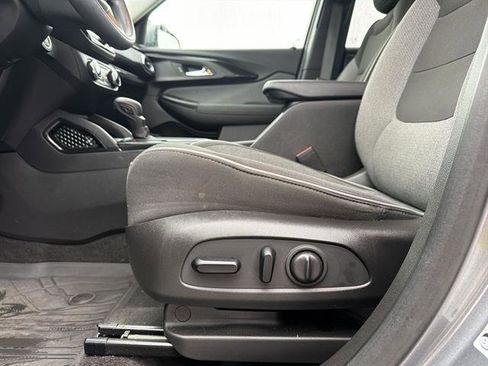 Used 2021 Chevrolet TrailBlazer LT w/ Convenience Package image 14