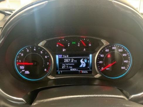 Used 2017 Chevrolet Malibu LT FWD image 23