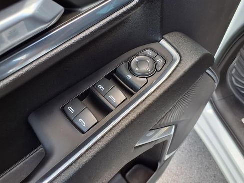 Used 2024 Chevrolet Silverado 2500 LT image 27