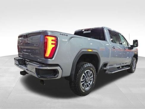 Used 2024 GMC Sierra 3500 SLT w/ SLT Premium Package image 13