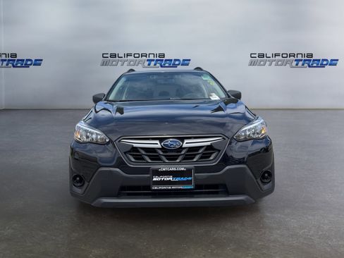 Used 2023 Subaru Crosstrek 2.0i image 2