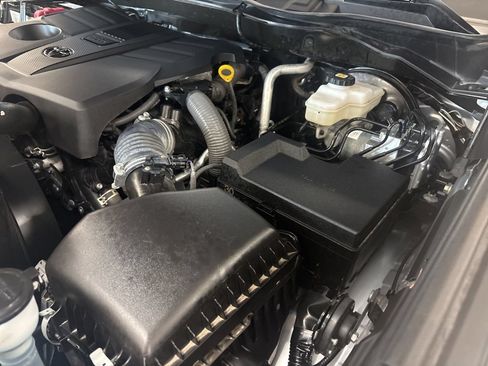 Used 2023 Toyota Tundra SR5 w/ SR5 Premium Package AWD/4WD image 43