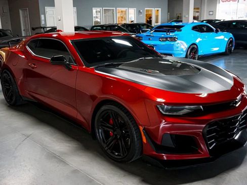 Used 2021 Chevrolet Camaro ZL1 image 4