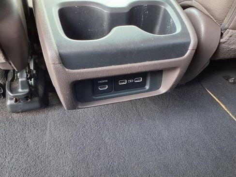 Used 2022 Honda Odyssey Elite image 17