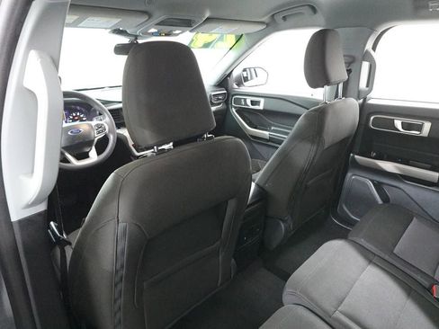Certified 2024 Ford Explorer XLT image 24