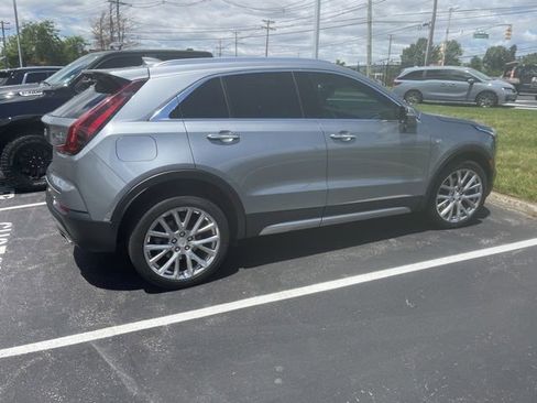 Used 2023 Cadillac XT4 Premium Luxury w/ Cold Weather Package AWD/4WD image 3