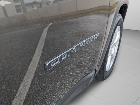 Used 2021 Jeep Compass Latitude w/ Sun and Sound Group image 15