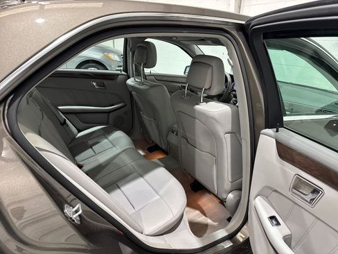 Used 2011 Mercedes-Benz E 350 Sedan image 61