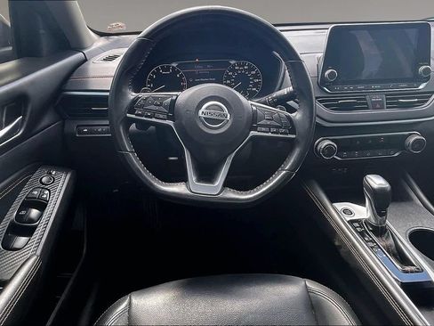 Used 2019 Nissan Altima 2.5 SR FWD image 8