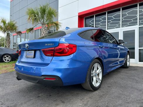 Used 2017 BMW 330i Gran Turismo xDrive image 4