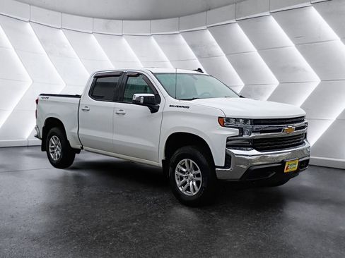 Used 2020 Chevrolet Silverado 1500 LT w/ All-Star Edition image 8