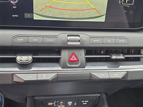 New 2025 Kia K4 EX image 26