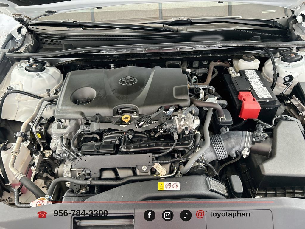 Used 2024 Toyota Camry SE AWD/4WD image 31