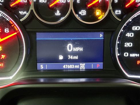 Used 2021 Chevrolet Silverado 1500 LT Trail Boss w/ Bed Protection Package image 12