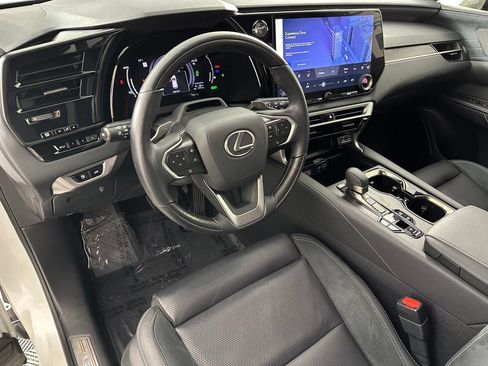 Used 2024 Lexus RX 450h AWD w/ Convenience Package image 17