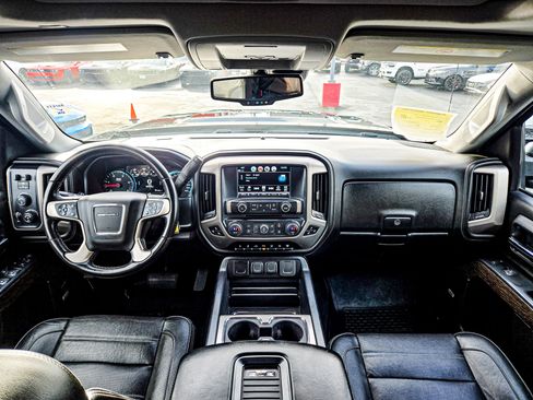 Used 2019 GMC Sierra 2500 Denali w/ Duramax Plus Package image 16