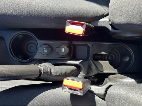 Used 2018 RAM ProMaster City Tradesman SLT image 28