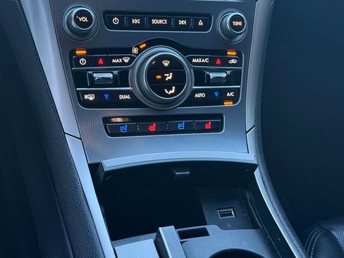 Used 2018 Lincoln MKZ Reserve w/ Technology Package FWD image 15
