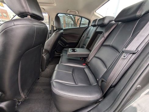 Used 2017 MAZDA MAZDA3 Touring w/ Popular Equipment Package image 17