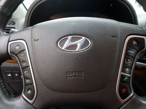 Used 2012 Hyundai Santa Fe SE image 26