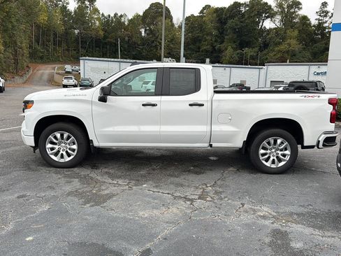 New 2026 Chevrolet Silverado 1500 Custom image 3