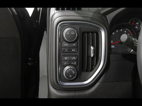 Certified 2022 Chevrolet Silverado 1500 RST w/ Redline Edition AWD/4WD image 6