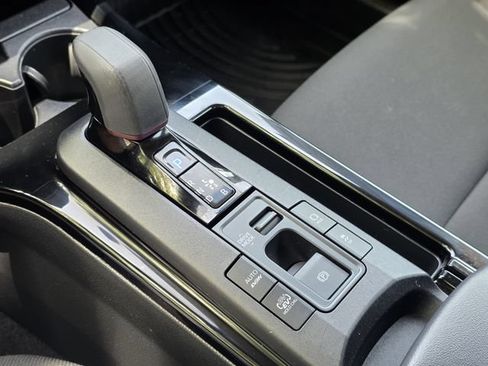 Certified 2024 Toyota Prius Prime FWD image 18