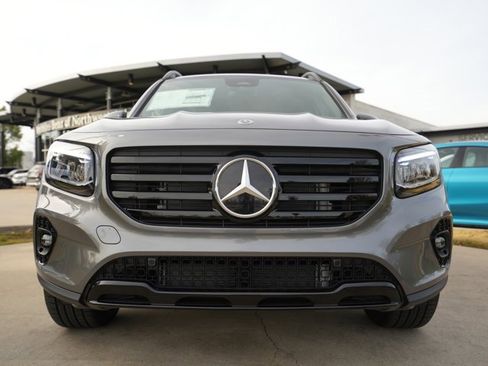 Used 2026 Mercedes-Benz GLB 250 4MATIC image 11