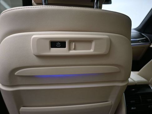 Used 2022 BMW X7 xDrive40i w/ Executive Package AWD/4WD image 35
