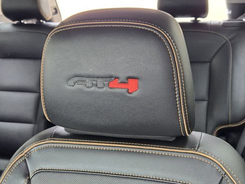 Used 2024 GMC Terrain AT4 AWD/4WD image 17