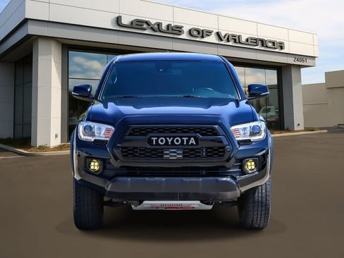 Used 2022 Toyota Tacoma TRD Off-Road w/ Technology Package AWD/4WD image 6