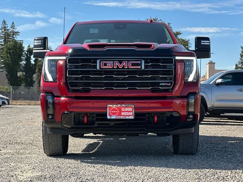 Used 2024 GMC Sierra 2500 AT4 w/ AT4 Premium Plus Package AWD/4WD image 11