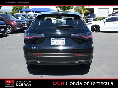 Certified 2023 Honda HR-V LX image 6