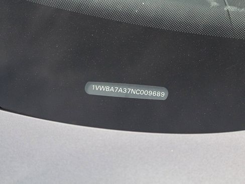 Used 2022 Volkswagen Passat 2.0T image 27