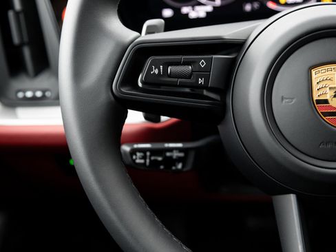 Used 2026 Porsche Cayenne image 15