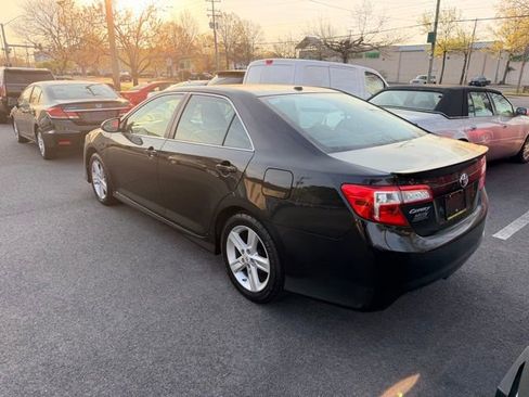Used 2012 Toyota Camry SE w/ Leather Pkg image 4