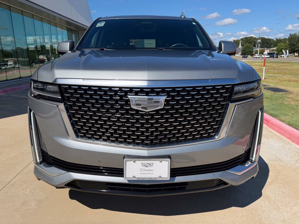 Used 2023 Cadillac Escalade Premium Luxury w/ Performance Package RWD image 9