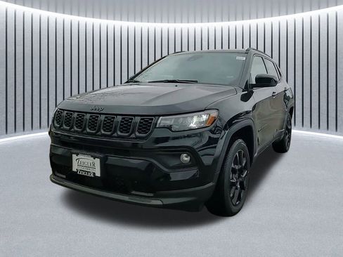 New 2026 Jeep Compass Latitude image 20