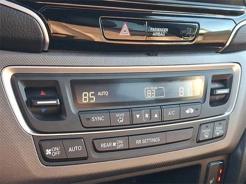 Used 2025 Honda Ridgeline RTL image 17