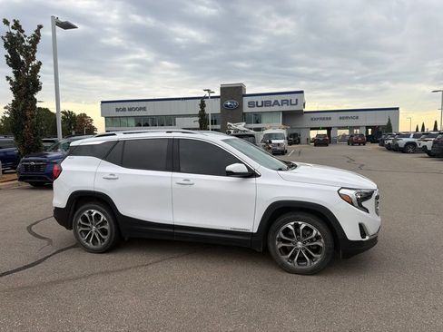 Used 2020 GMC Terrain SLT w/ Preferred Package FWD image 1