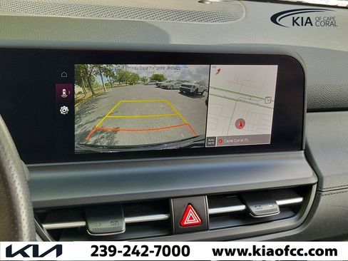 Certified 2024 Kia Seltos SX w/ SX Sunroof Package image 31