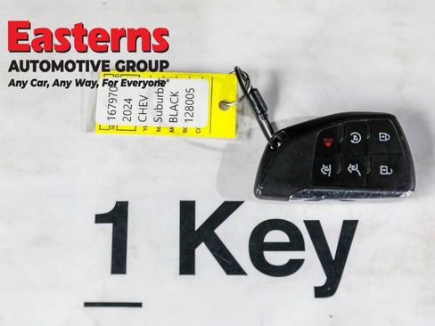 Used 2024 Chevrolet Suburban Premier image 28