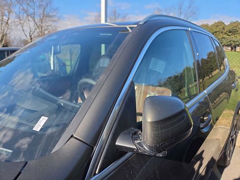 New 2026 BMW X5 xDrive40i w/ Climate Comfort Package image 10