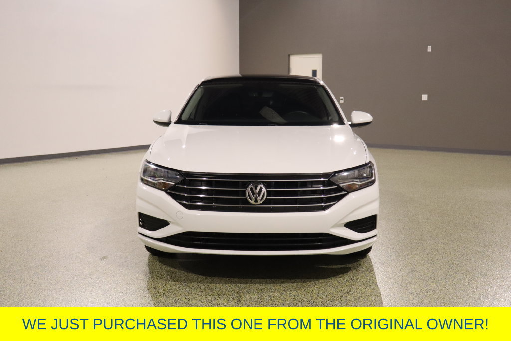 Used 2021 Volkswagen Jetta SE FWD image 2