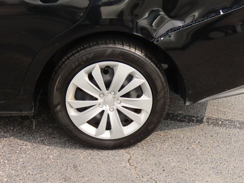 Used 2019 Subaru Impreza 2.0i w/ Eyesight image 16