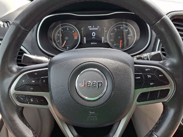 Used 2020 Jeep Cherokee Latitude Plus AWD/4WD image 34