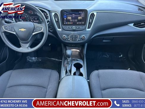 Used 2024 Chevrolet Malibu LT FWD image 17