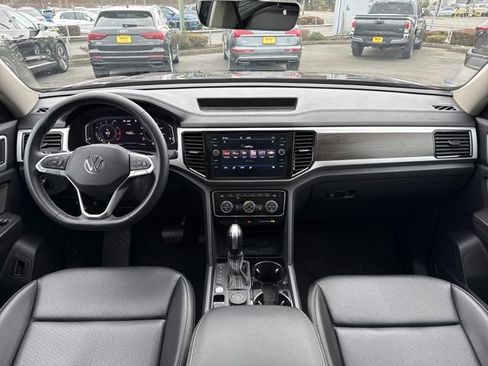 Used 2022 Volkswagen Atlas SE w/ Panoramic Sunroof Package image 26